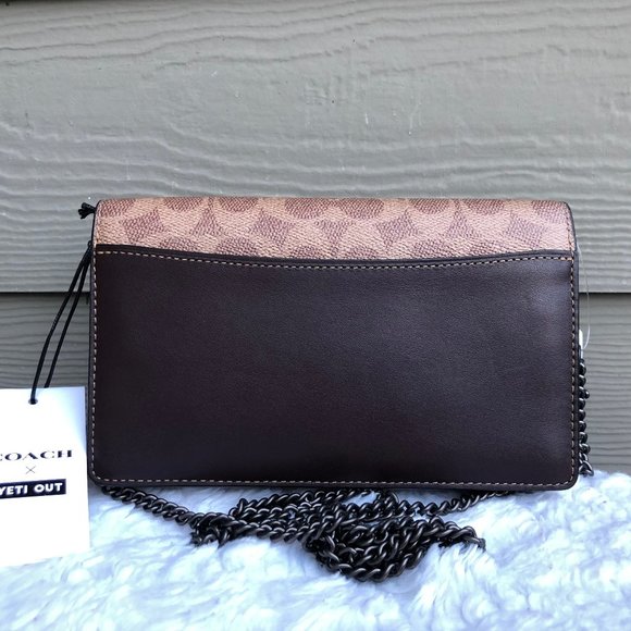 NWT COACH Callie Folder Yeti Signature Canvas  Crossbody Bag With Chain - Picture 2 of 10